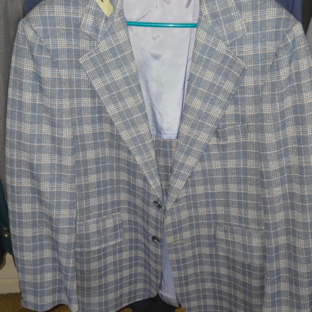 Blazers. Men’s size 42-48, XL-XXL. Total of 2. Like new. $12.